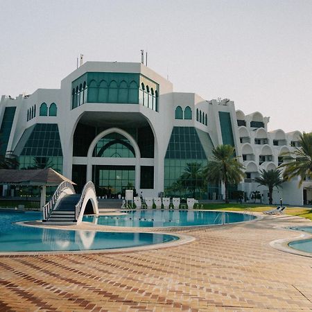 Mirfa Hotel Al Marfa' Exterior photo